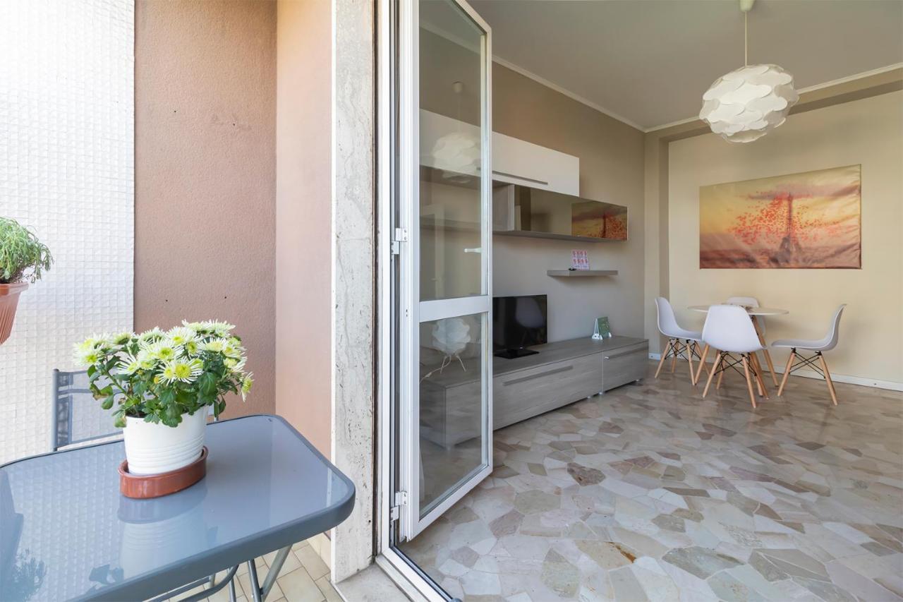 Apartamento Altido Trendy Flat With Balcony, Easy Access To Milan Centre Exterior foto